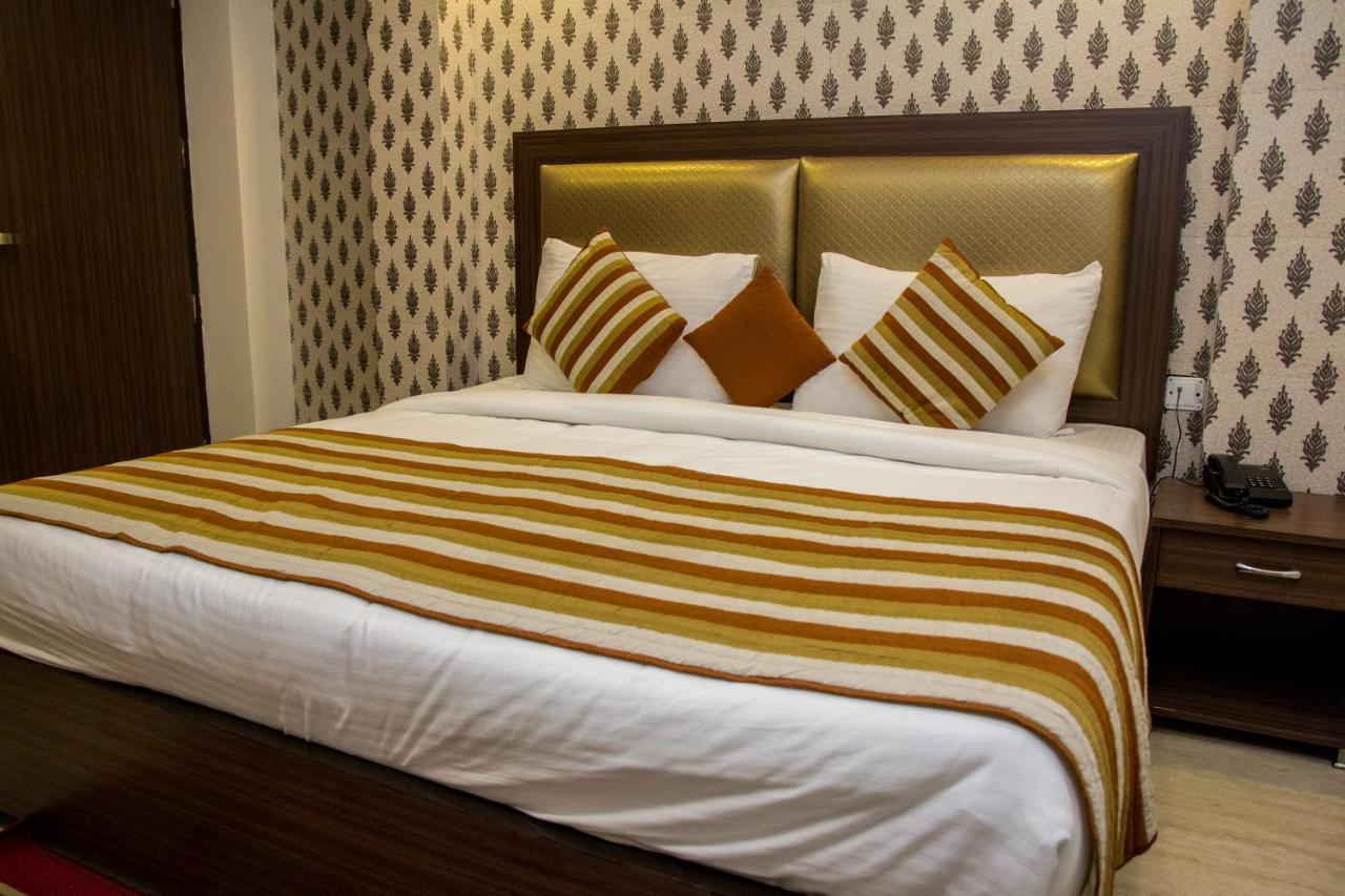 Hotel Pawan Plaza Near Sir Ganga Ram Hospital Dillí Exteriér fotografie