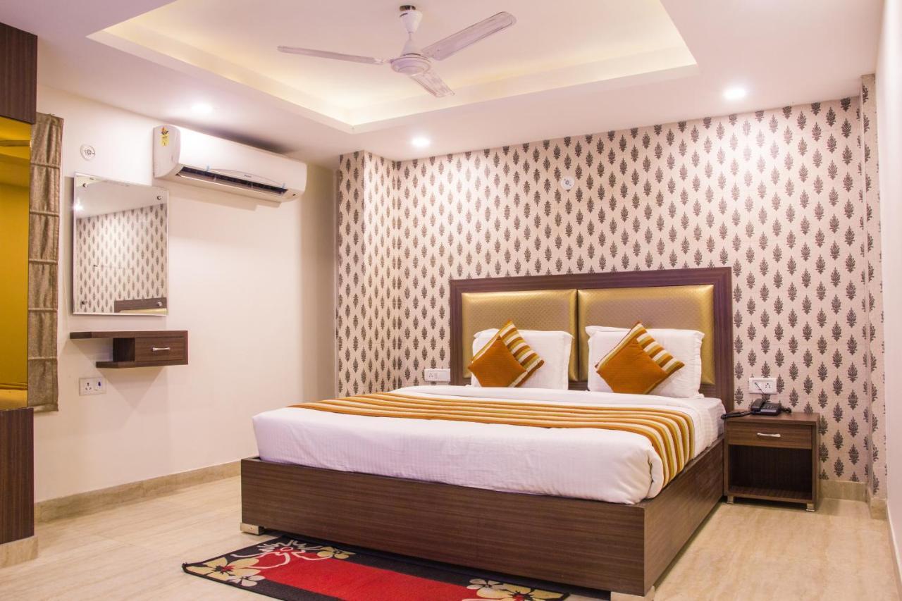 Hotel Pawan Plaza Near Sir Ganga Ram Hospital Dillí Exteriér fotografie
