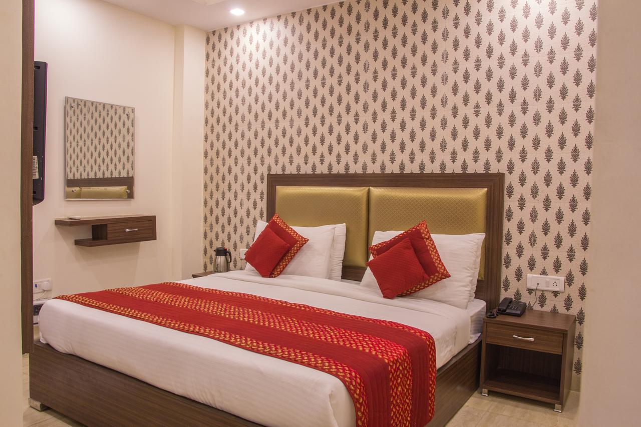 Hotel Pawan Plaza Near Sir Ganga Ram Hospital Dillí Exteriér fotografie