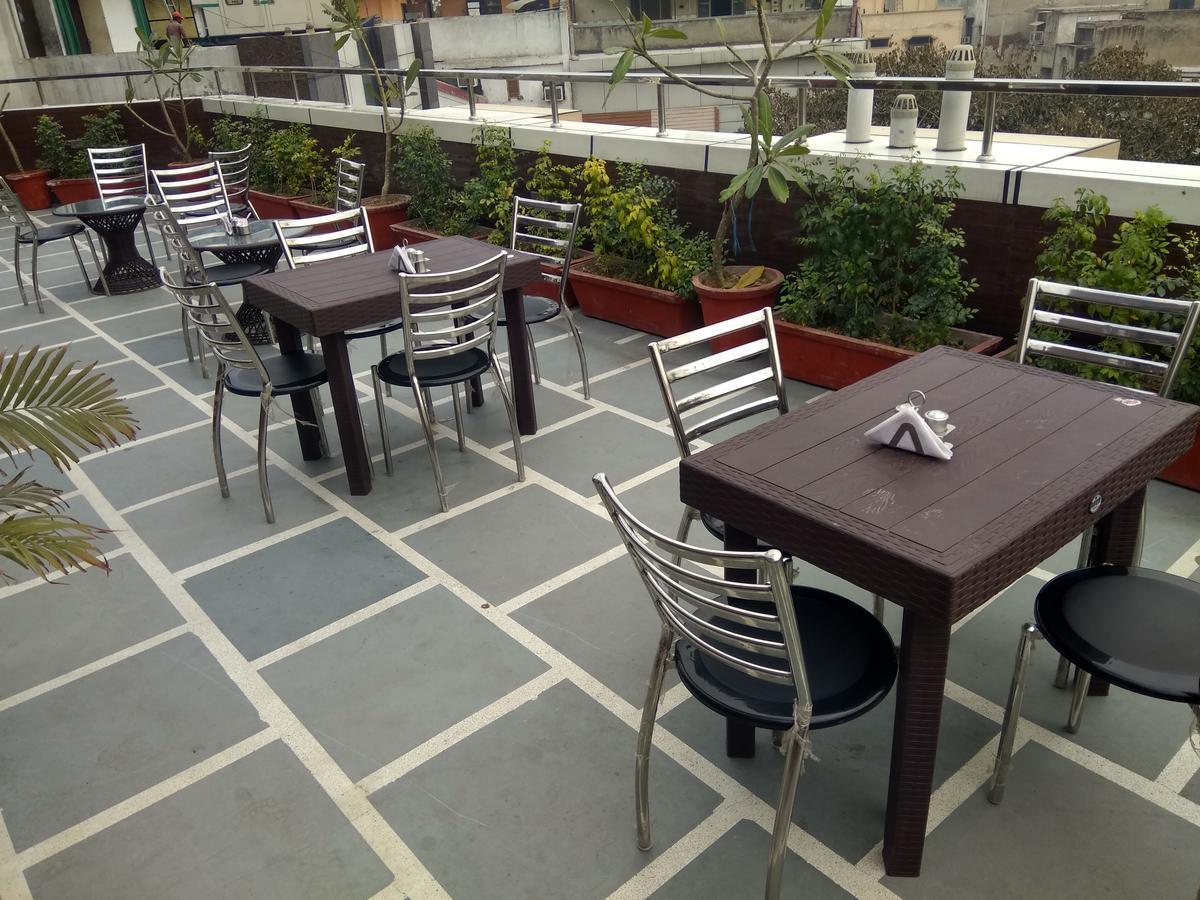 Hotel Pawan Plaza Near Sir Ganga Ram Hospital Dillí Exteriér fotografie